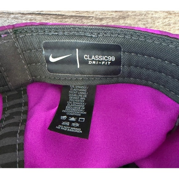 Nike‎ Dri-FIT Classic99 Masters Edition Purple Geometric Golf Hat 23\